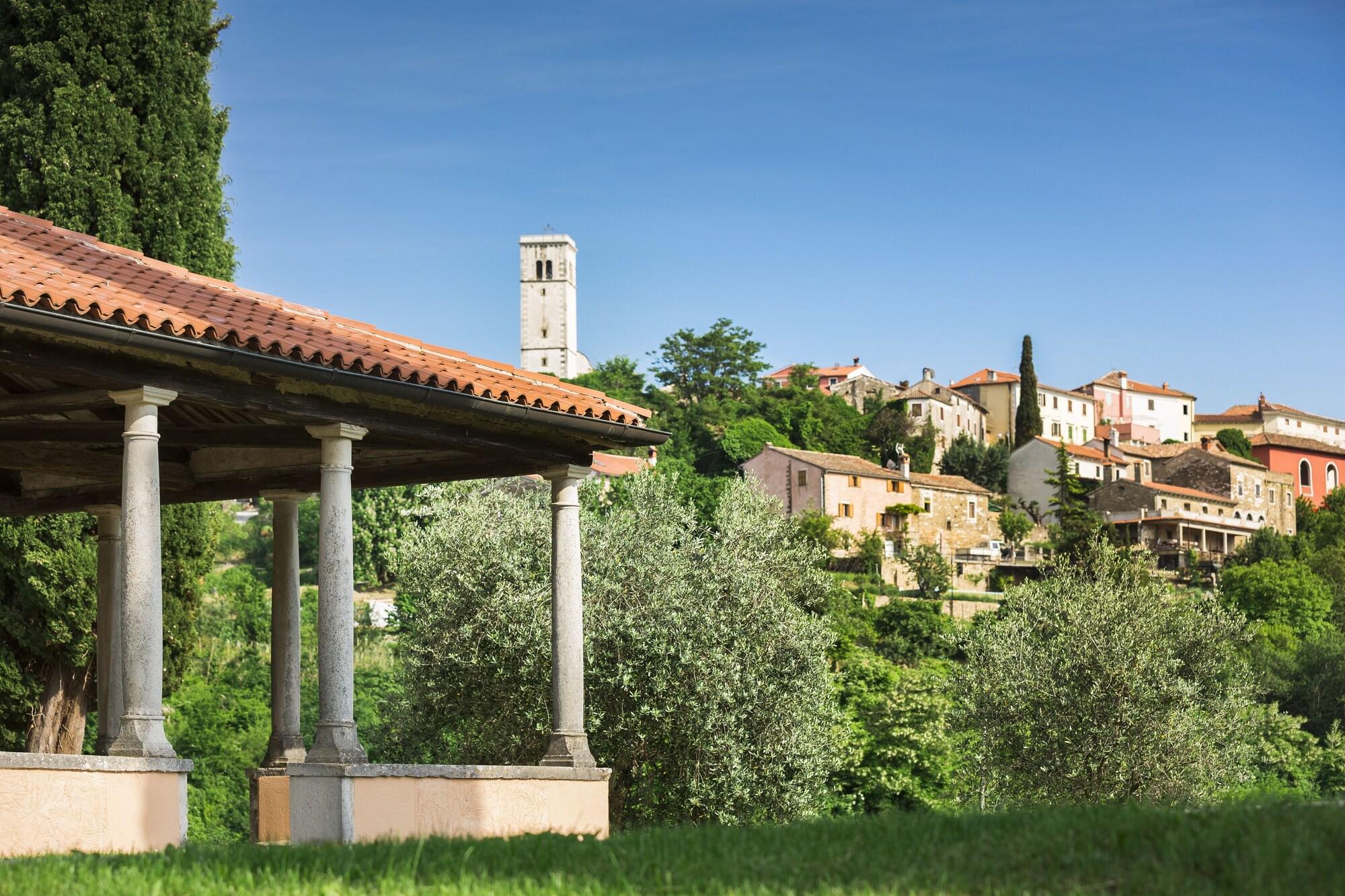 Palazzo Angelica B&B Adults Only Oprtalj Exteriér fotografie