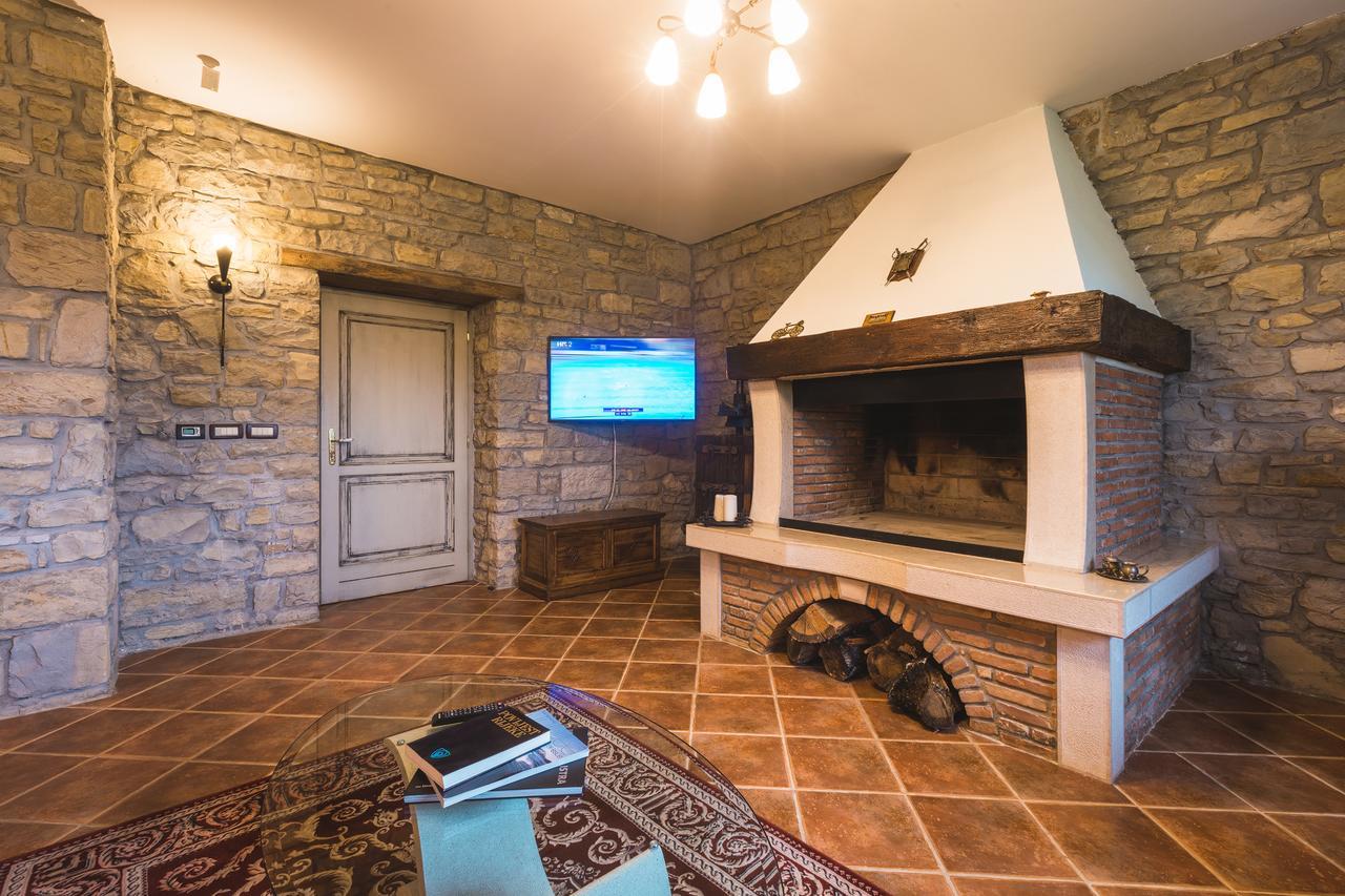 Palazzo Angelica B&B Adults Only Oprtalj Exteriér fotografie